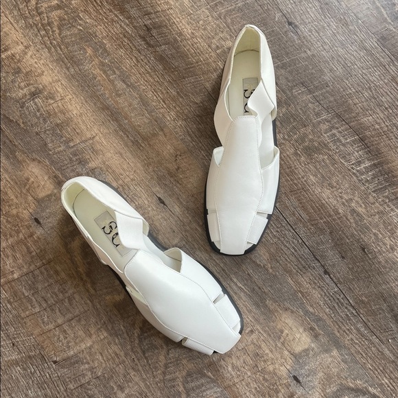 Vintage 90’s brand new white genuine leather fisherman sandals - Picture 6 of 11